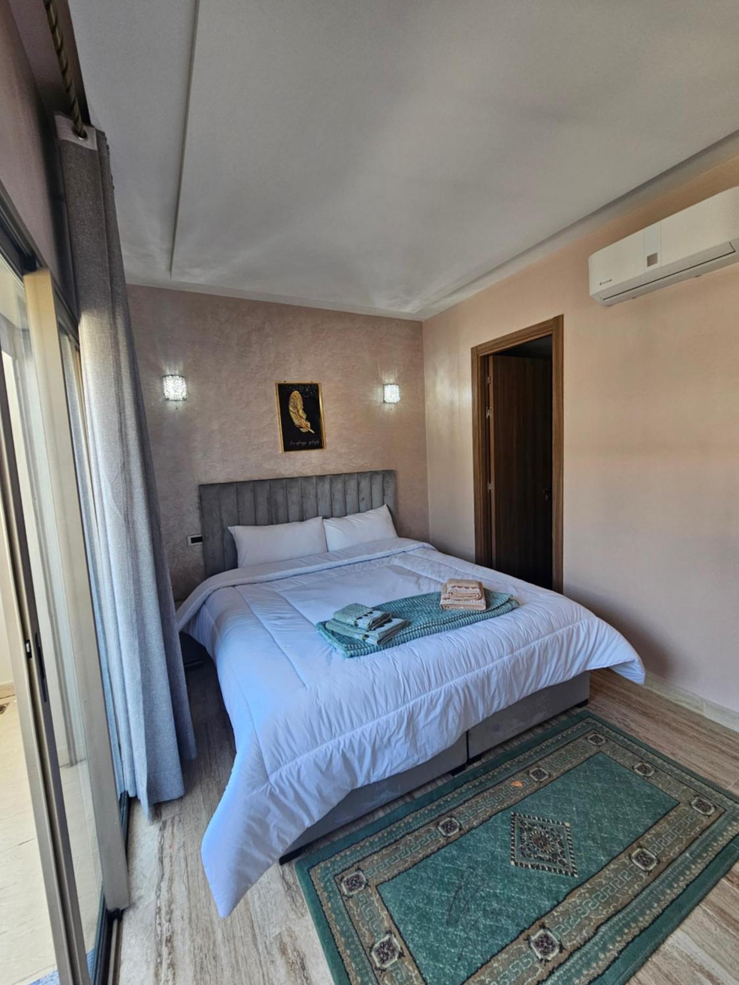Mia Appartement N2 - Elegance, Confort Et Serenite Casablanca Bagian luar foto