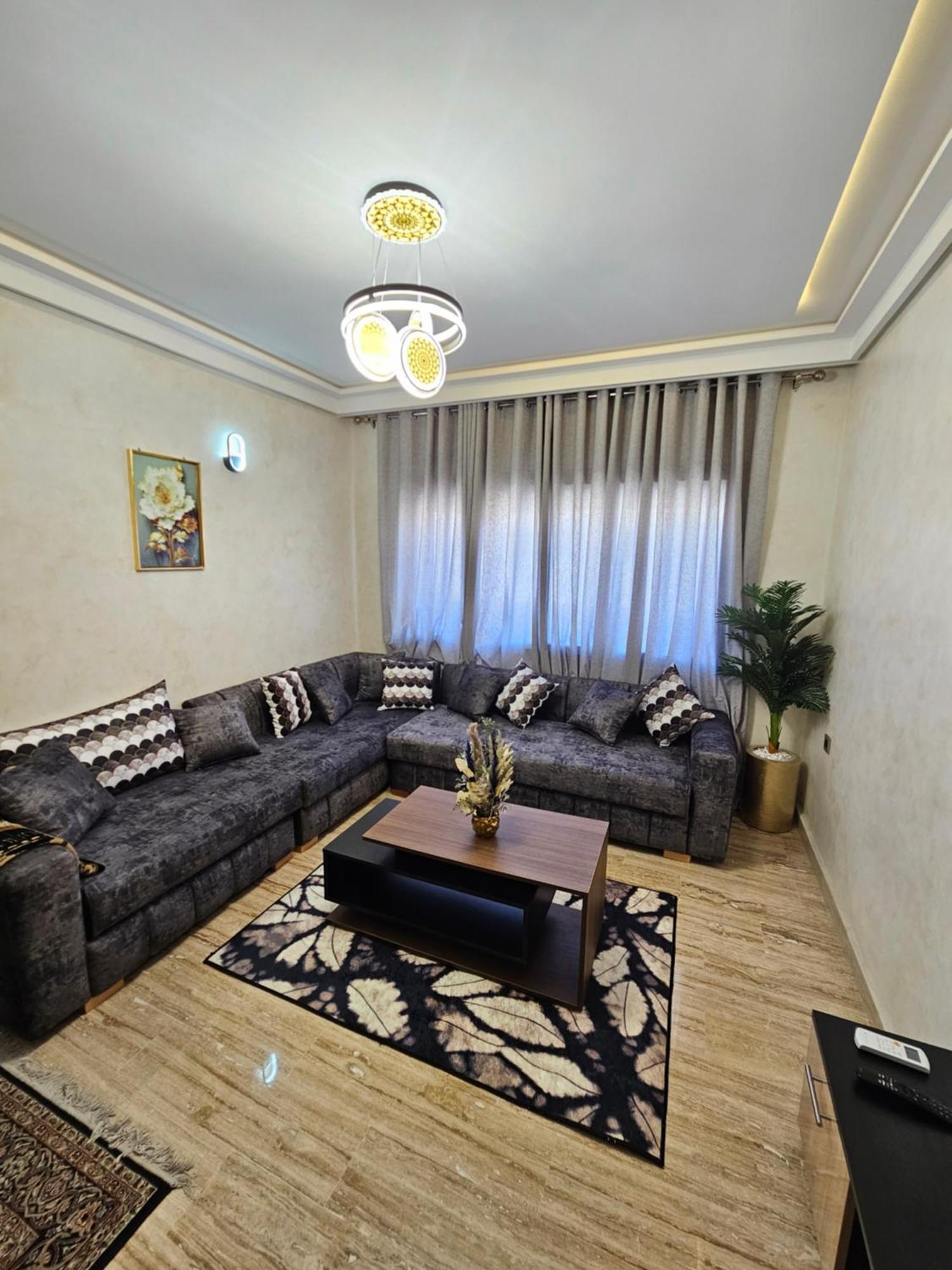 Mia Appartement N2 - Elegance, Confort Et Serenite Casablanca Bagian luar foto